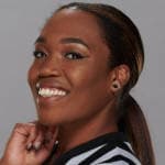 Leon Ruff waits more than an hour for photo with wife Daphanie LaShaunn at WWE World